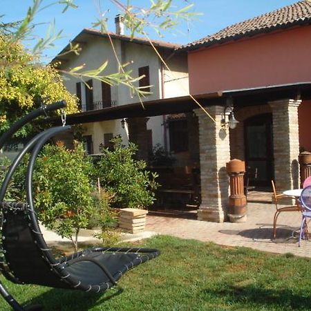 Massa Lombarda Agriturismo Ferrettiヴィラ エクステリア 写真