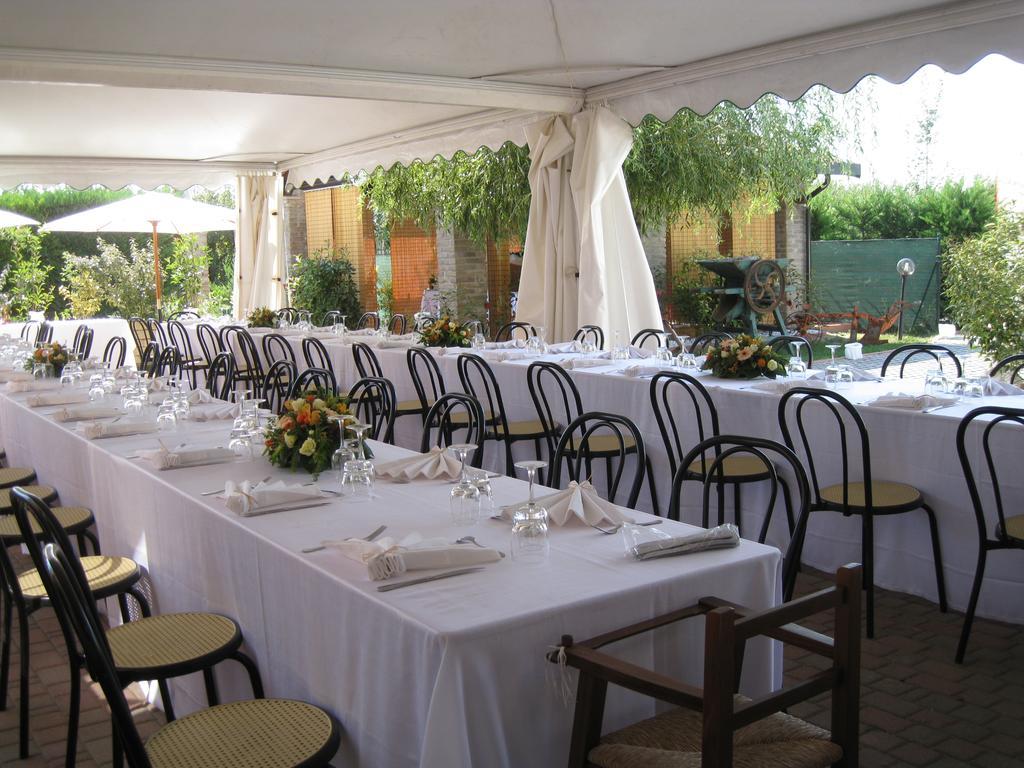 Massa Lombarda Agriturismo Ferrettiヴィラ エクステリア 写真