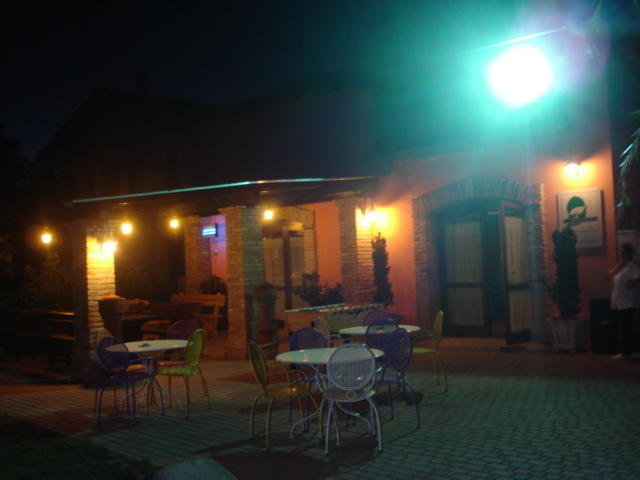 Massa Lombarda Agriturismo Ferrettiヴィラ エクステリア 写真